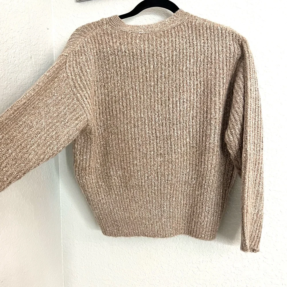 Comfy and cozy Allie Rose Beige knit cardigan sweater - Picture 4 of 11